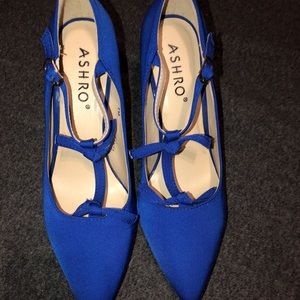 Royal blue shoes with silver heels - 🎁3 for $30🎁